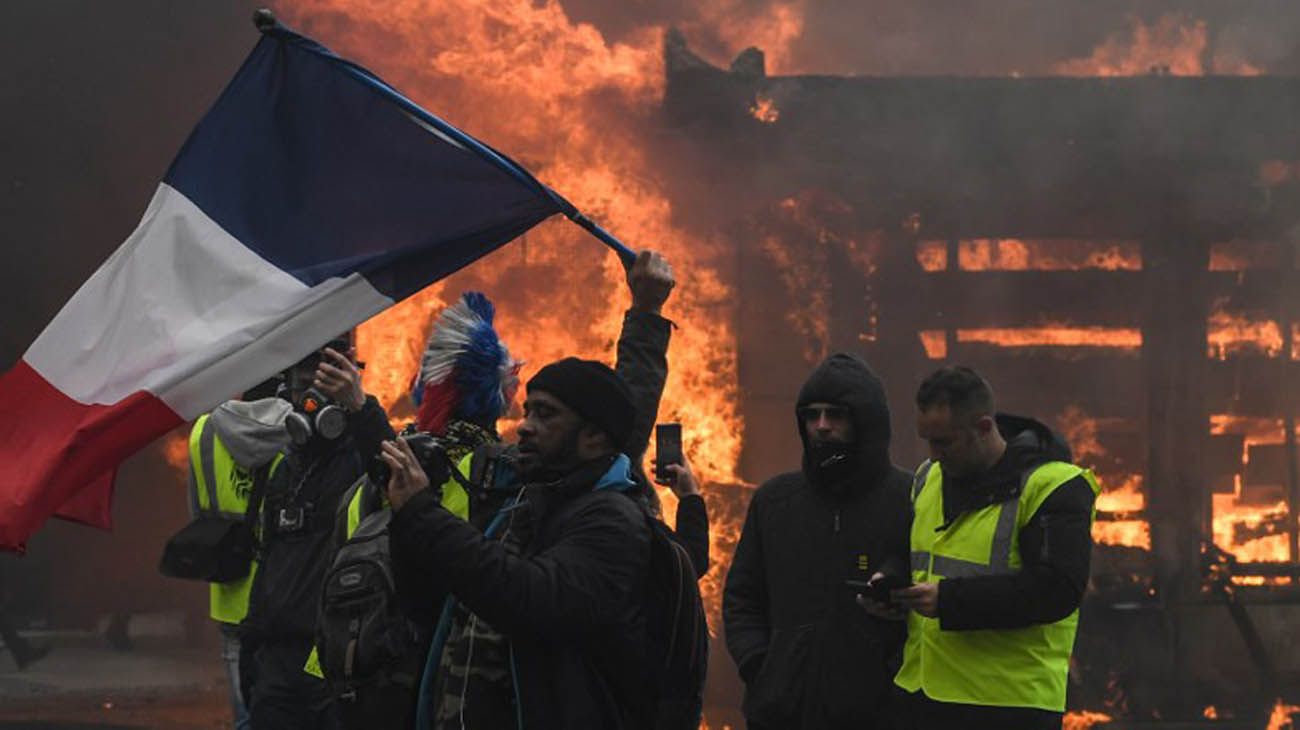 Nueva jornada de protestas en el centro parisino de los "chalecos amarillos"