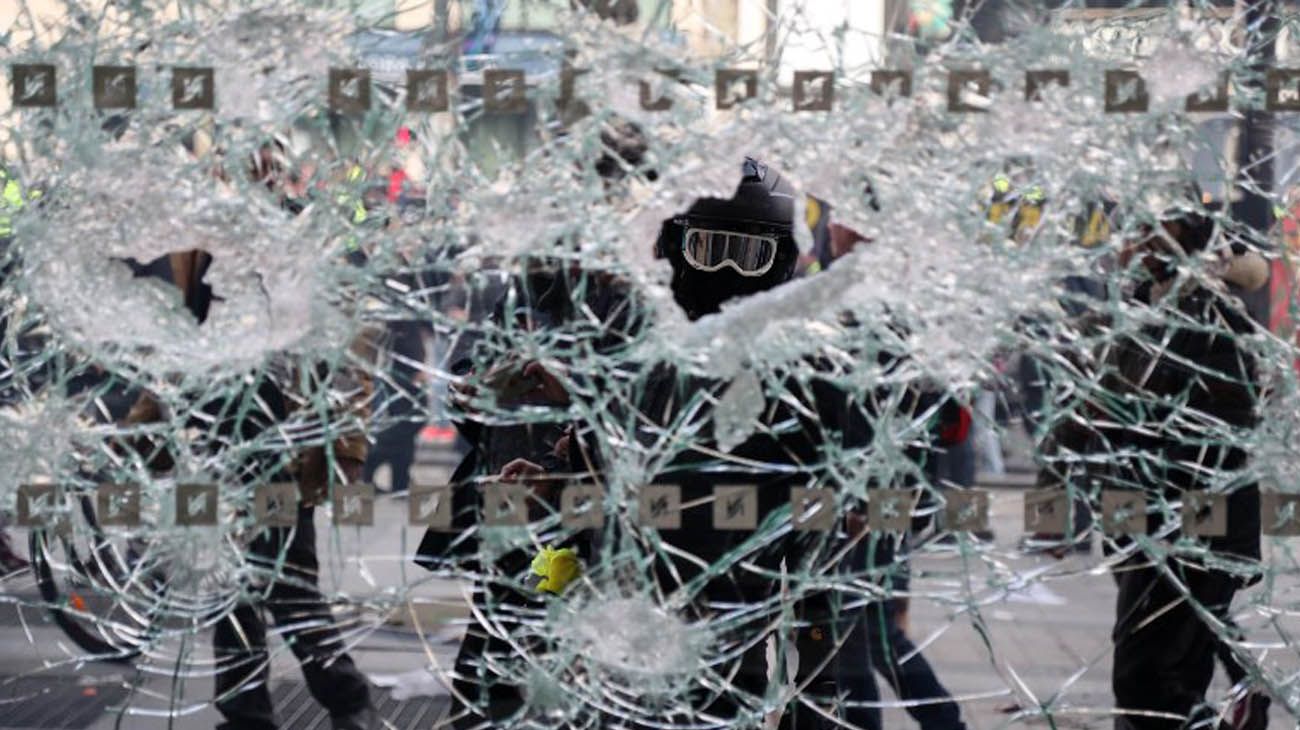 Nueva jornada de protestas en el centro parisino de los "chalecos amarillos"