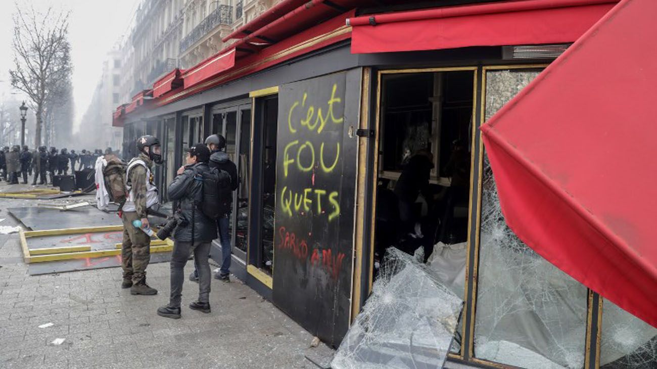 Nueva jornada de protestas en el centro parisino de los "chalecos amarillos"