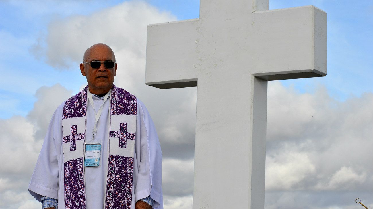 Dolor y recogimiento en el Cementerio de Darwin.