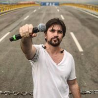 Juanes.
