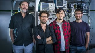 Físicos del Laboratorio de Iones y Átomos Fríos