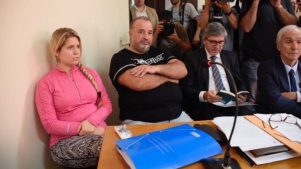 El sindicalista Marcelo Balcedo y su esposa Paola Fiege.