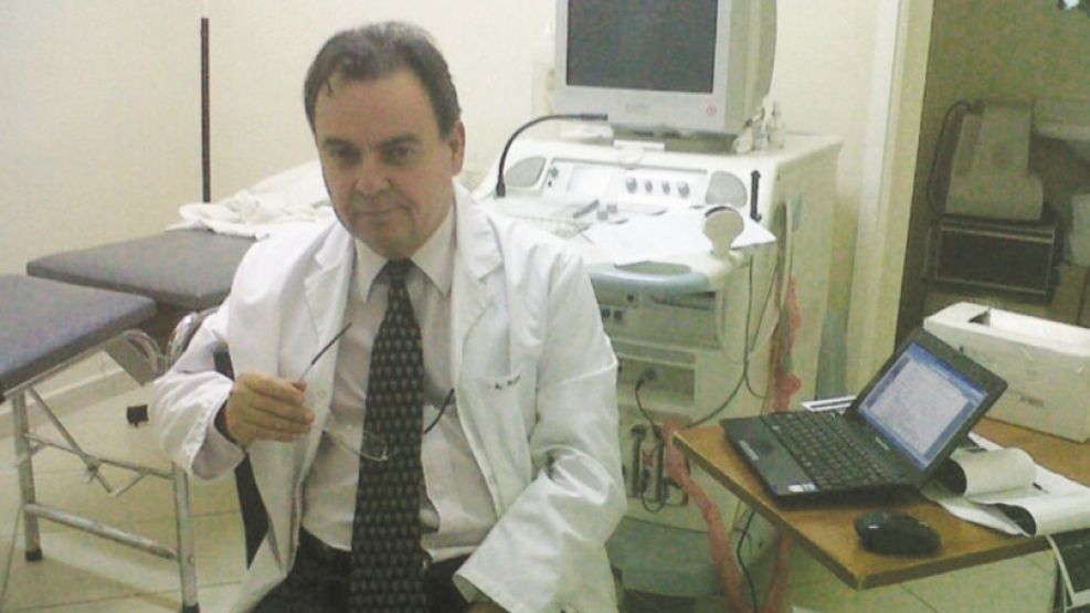 Dr. Adalberto Robles