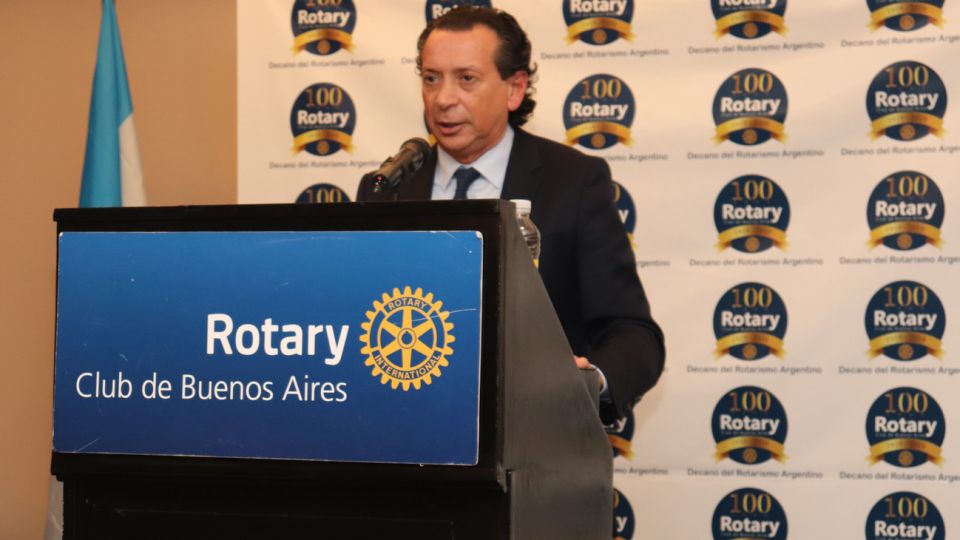 Sica disertó en un almuerzo organizado por el Rotary Club de Buenos Aires.