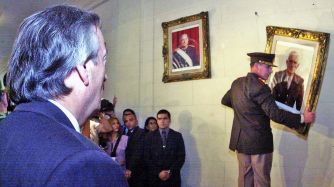 20190324_nestor_kirchner_cuadros_militares_cedoc_g.jpg