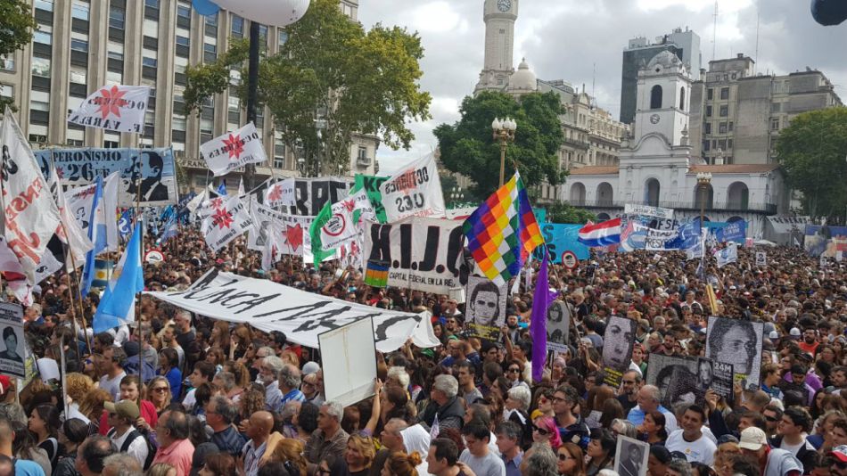 Movilización por el 24 de marzo en Plaza de Mayo