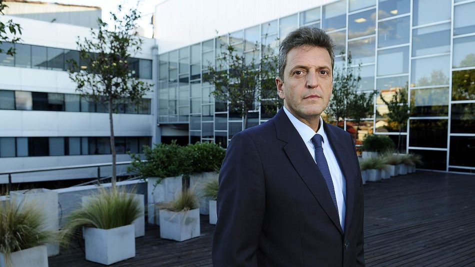"Los organismos de control en Nación los tienen los amigos de Macri", dijo Massa.