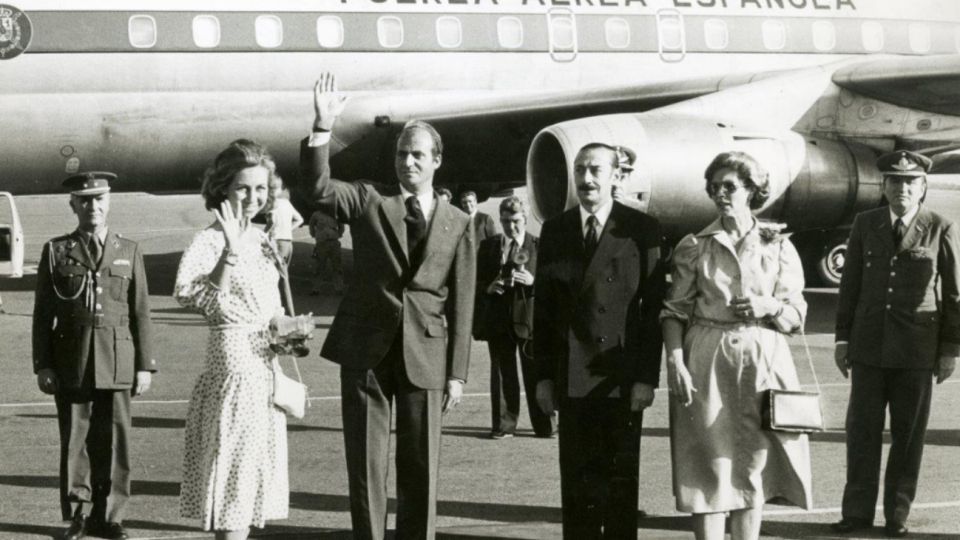 Los reyes Juan Carlos y Sofía recibidos por Videla en 1978.