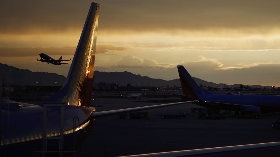 FAA Inspector Recall May Break Logjam of Plane, Route Approvals