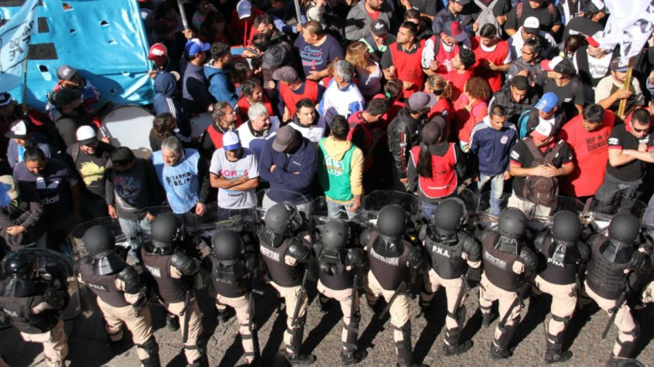 Protesta Piquetera en Puente Pueyrredón la semana pasada