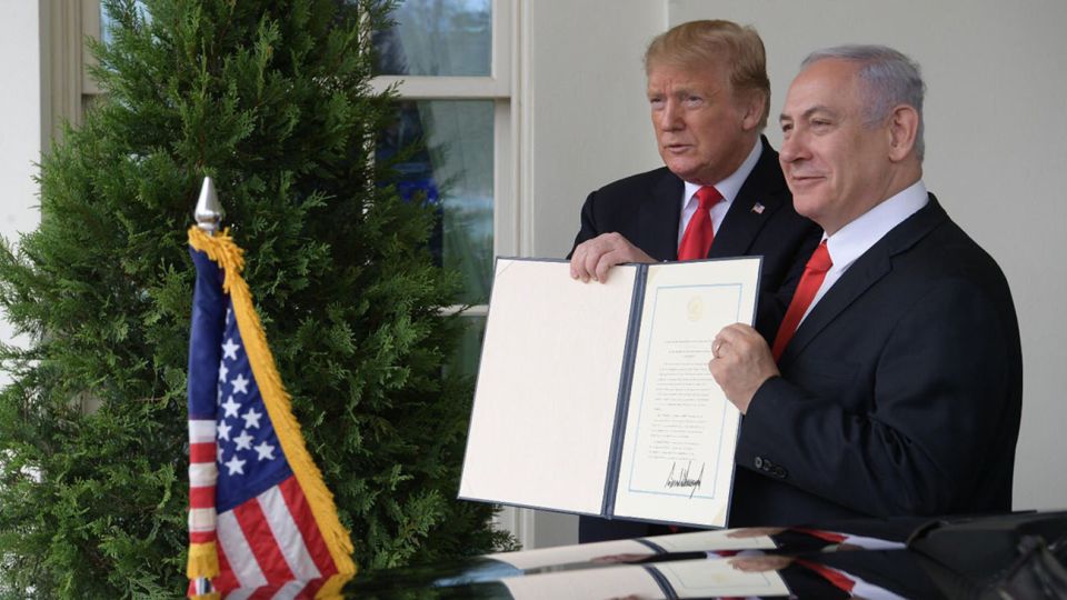 El Presidente de EE.UU. Donald Trump con el Primer Ministro israelí Benjamin Netanyahu