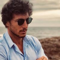 Pico Mónaco, alejado de Pampita.