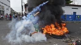 Fiery Skirmishes Erupt as Guaido Tries to Bring Venezuela Aid