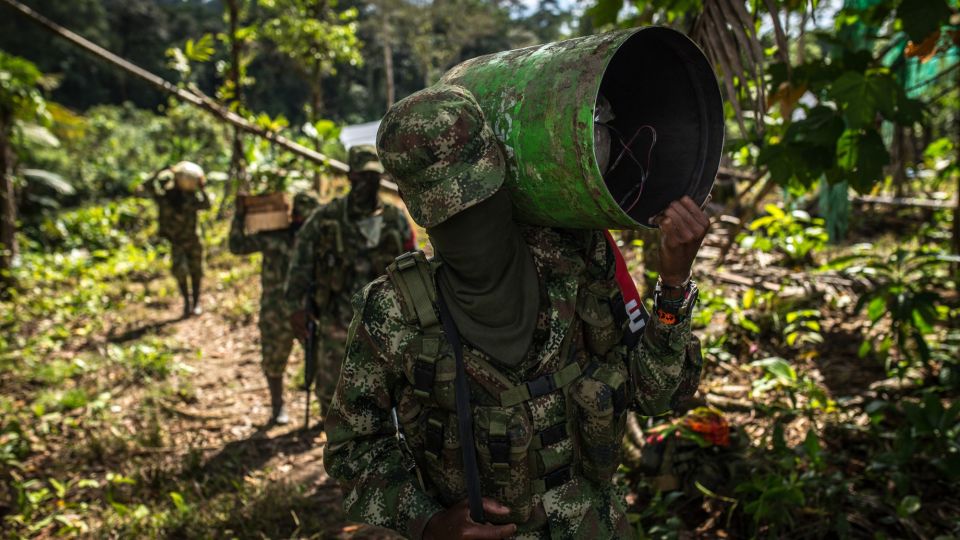 Last Of The Cold Warriors, ELN Guerrillas Are Oiling Their Weapons