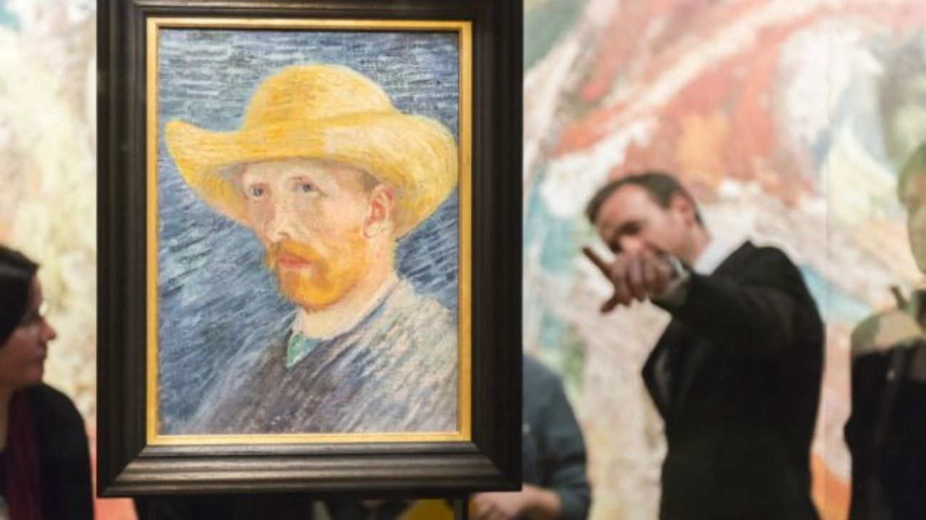 La International Society of Bipolar Disorders estableció que cada 30 de marzo se celebre el Día Mundial del Trastorno Bipolar, en conmemoración a la fecha de nacimiento del pintor Vincent Van Gogh, de quien se cree que parecía Trastorno Bipolar.