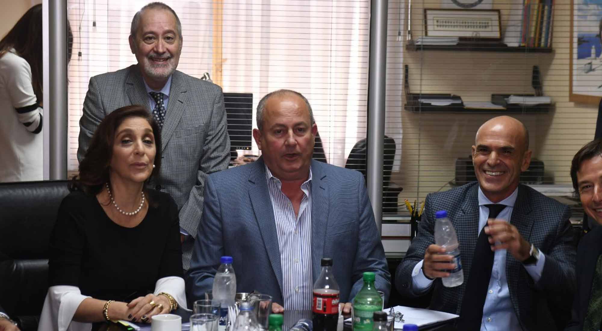 Gustavo Arribas, y su número dos en la AFI, Silvia Majdalani, se presentaron en la Comisión Bicameral de Inteligencia del Congreso.