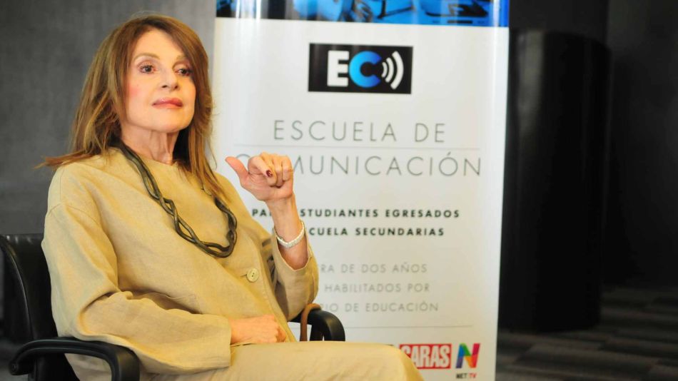 Leonor Benedetto en el ciclo de charlas de la Escuela de Comunicación de Perfil.