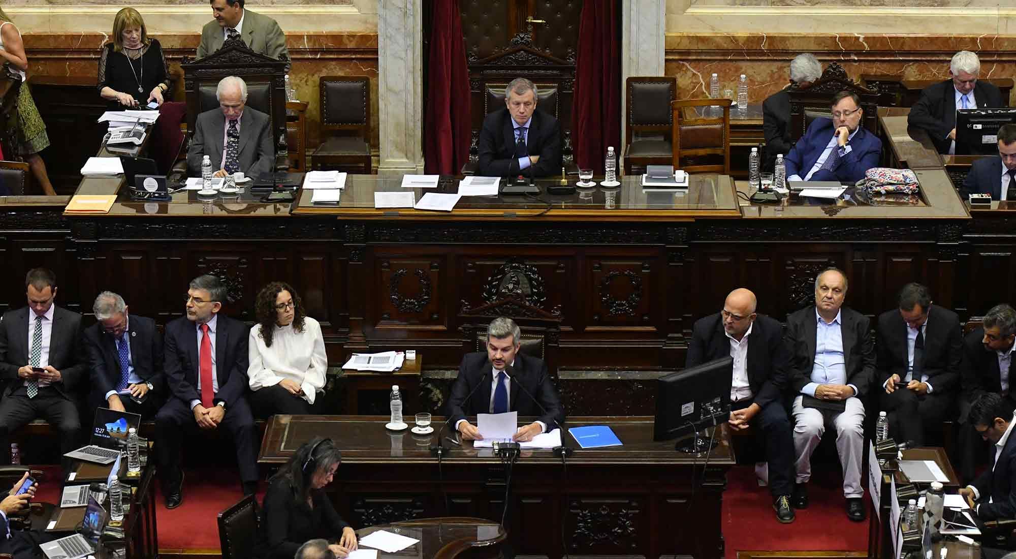 El jefe de Gabinete Marcos Peña expone en Diputados