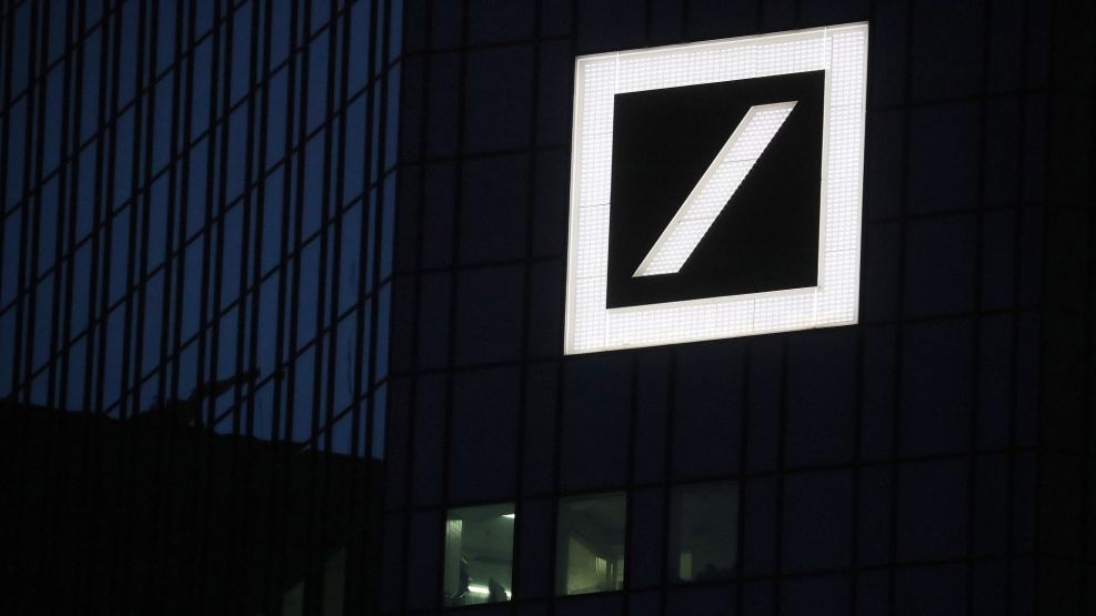 Deutsche Bank's Trading Unit Said Key for ECB in Deal Talks (1)