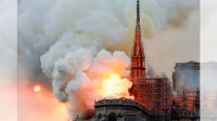 Se consume en llamas la catedral de Notre-Dame en París.