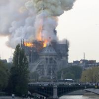 Las impactantes fotos del incendio a la catedral de Notre Dame