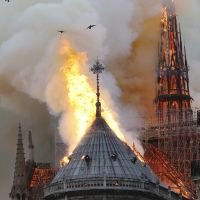 Las impactantes fotos del incendio a la catedral de Notre Dame
