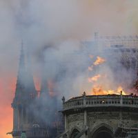 Las impactantes fotos del incendio a la catedral de Notre Dame