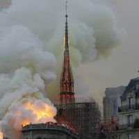Las impactantes fotos del incendio a la catedral de Notre Dame