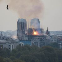 Las impactantes fotos del incendio a la catedral de Notre Dame
