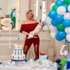 Vicky Xipolitakis festejó el cumple mes de su hijo y le llovieron las críticas 