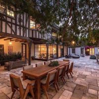 La millonaria mansión de Beverly Hills en la que vivieron Brad Pitt y Jennifer Aniston esta en venta