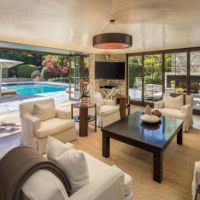 La millonaria mansión de Beverly Hills en la que vivieron Brad Pitt y Jennifer Aniston esta en venta