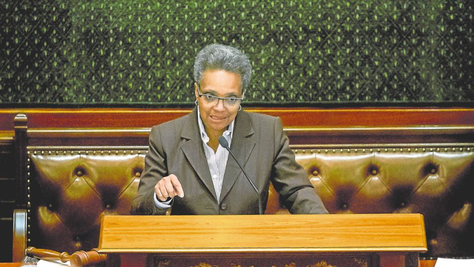 Casos. La alcaldesa de Chicago, Lori Lightfoot, lesbiana sin experiencia política. Volodymyr Zelensky, humorista que hoy puede ganar las elecciones en Ucrania.