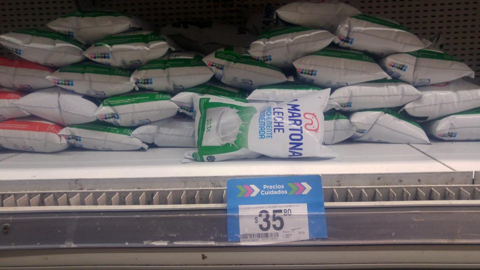 AYER. La leche La Martona llegó a las góndolas a $ 35,80. La ‘low cost’ anterior, estaba $ 26.
