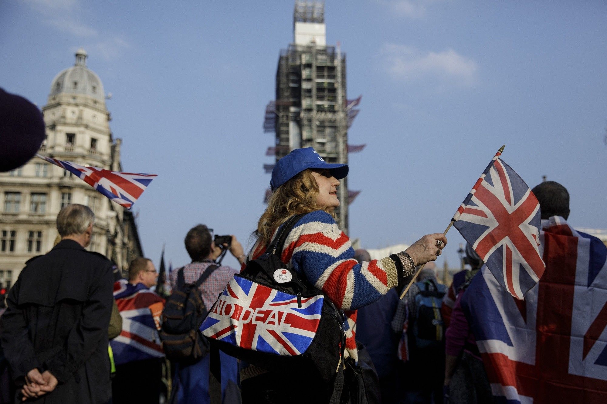 U.K. PM May Gambles on Last-Ditch Vote to Avoid Long Brexit Delay