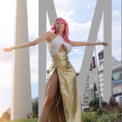 Vicky Xipolitakis celebró el millón de seguidores en Instagram.