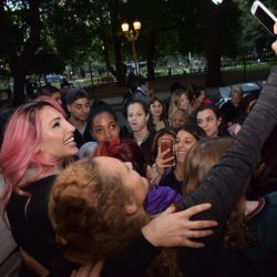 Vicky Xipolitakis celebró el millón de seguidores en Instagram.