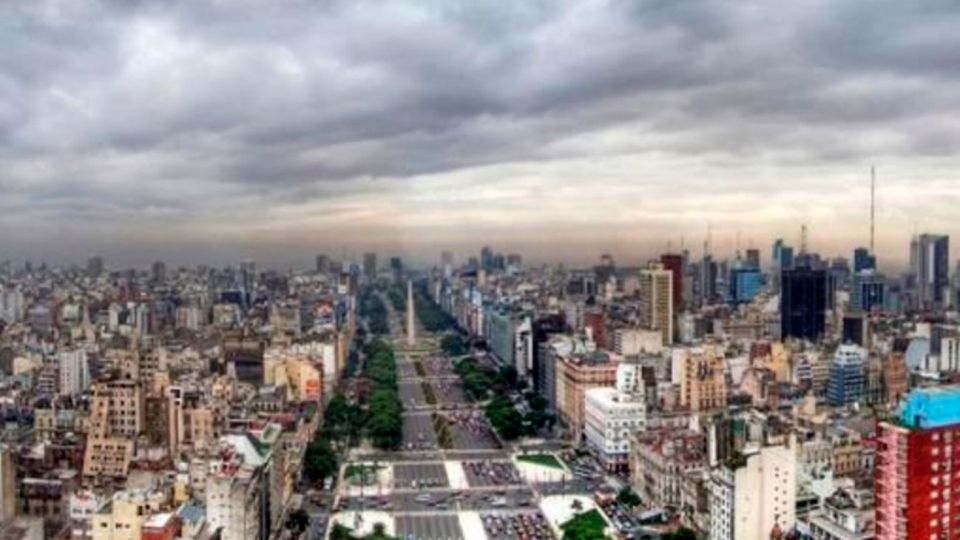 Un fuerte olor a humo invadió la Ciudad.