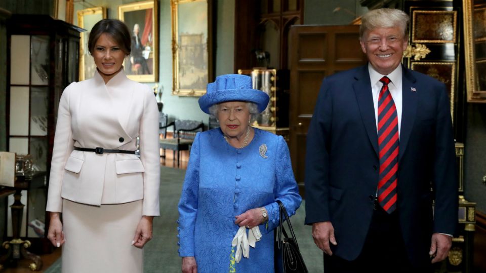 donald trump reina isabel ii