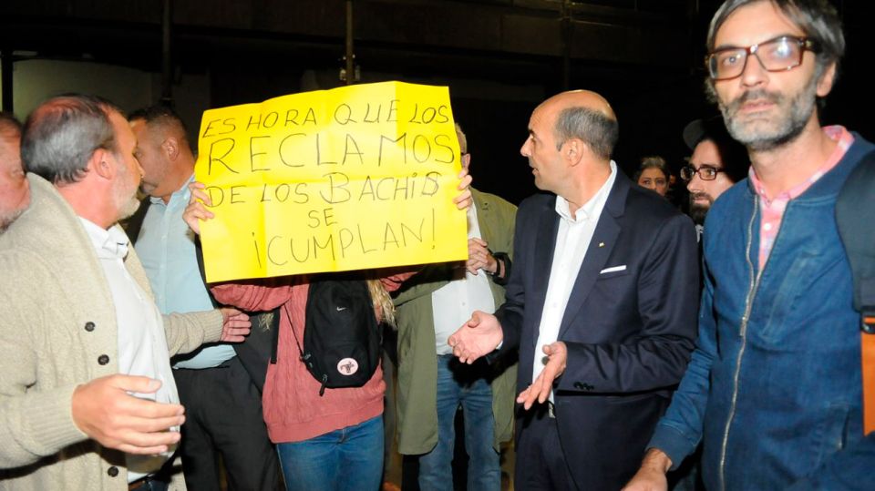 protesta-feria-del-libro-25042019-05