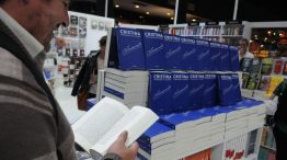 libro cristina kirchner en feria del libro