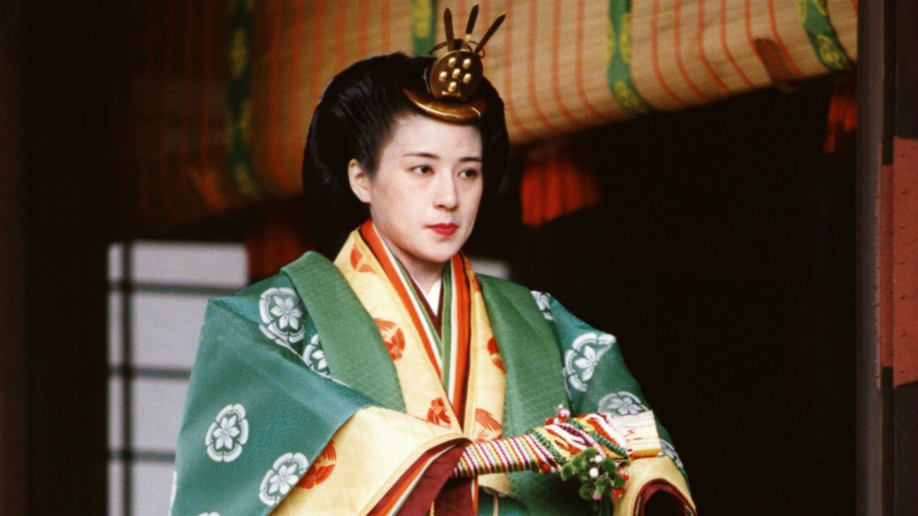 Naruhito es el 126º emperador de Japón de una línea dinástica que se remonta al siglo VI a.C. Su reinado se denominará "Reiwa", que significa "hermosa armonía" en japonés. Su esposa, la emperatriz Masako, es una exdiplomática educada en Harvard.