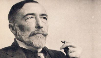 Joseph Conrad (1857-1924), novelista polaco afincado en Inglaterra; se apropió del inglés como lengua literaria