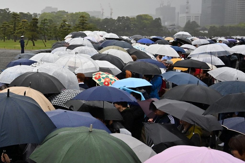 Los japoneses viven con expectación el cambio de era imperial que conlleva el relevo sucesorio. 