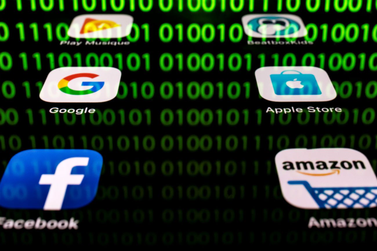 Google y Facebook deberán eliminar mensajes que dañan la salud