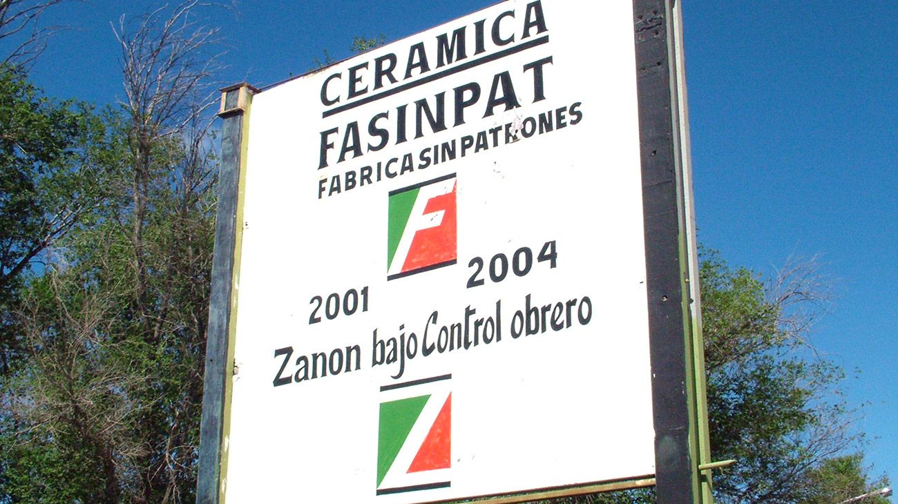 Al recuperarla en 2001, la exZanón pasó a llamarse FaSinPat (Fábrica Sin Patrones).