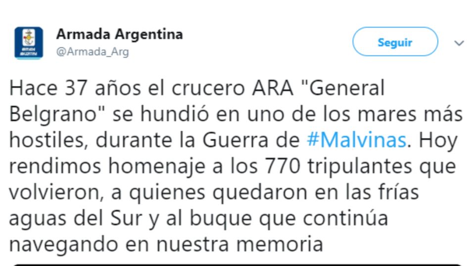 El mensaje original de la Armada que desató la furia de los usuarios de Twitter.