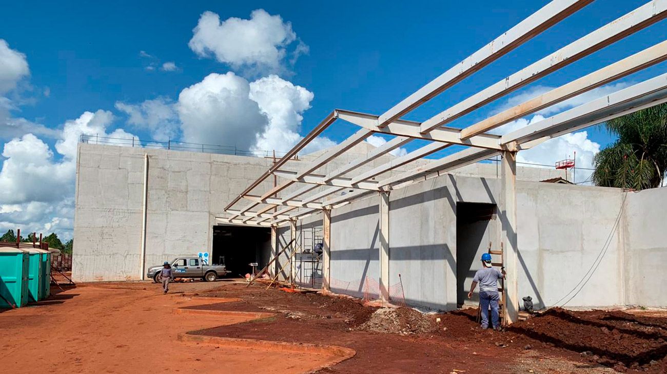 En 2018 comenzaron las obras en el aeropuerto internacional Mayor Eduardo Krause de Iguazú, en Misiones. 