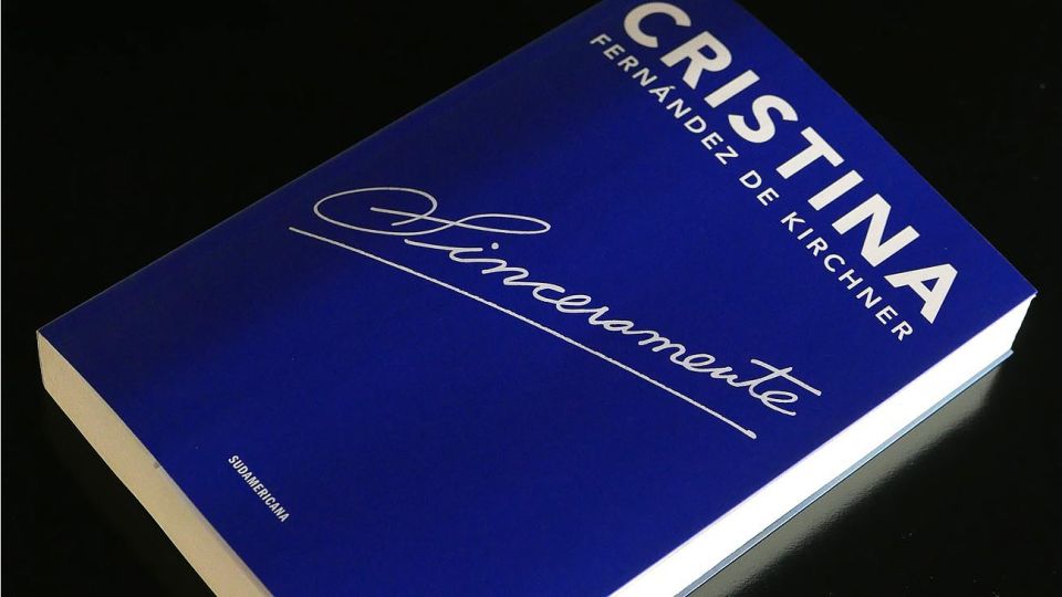 Autora: el libro de la ex presidenta.